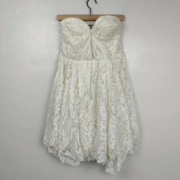 Sarah Seven White Lace Mini Dress - Picture 1 of 11